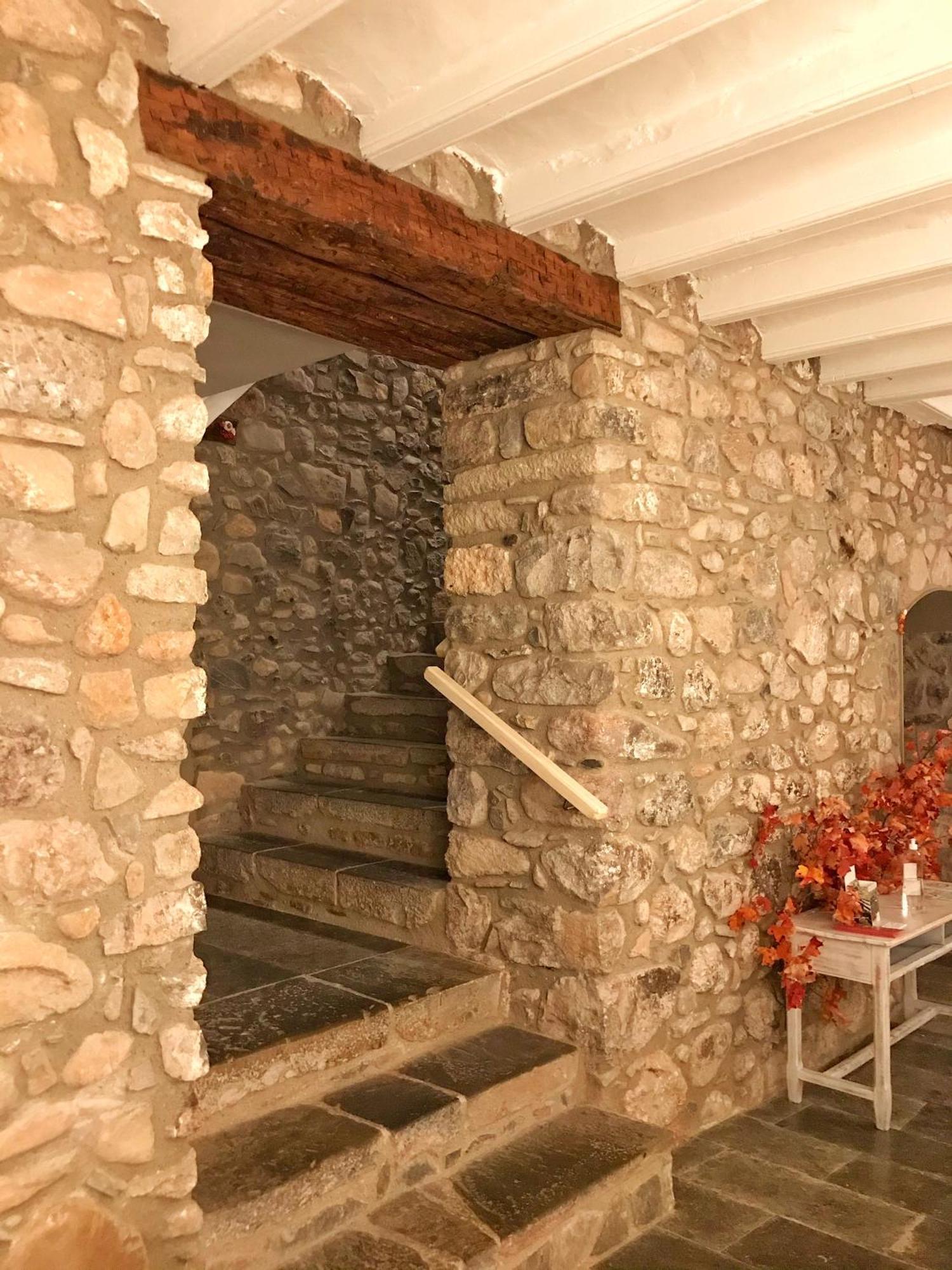 El Castell De La Pobla De Lillet (Adults Only) Villa Exterior foto
