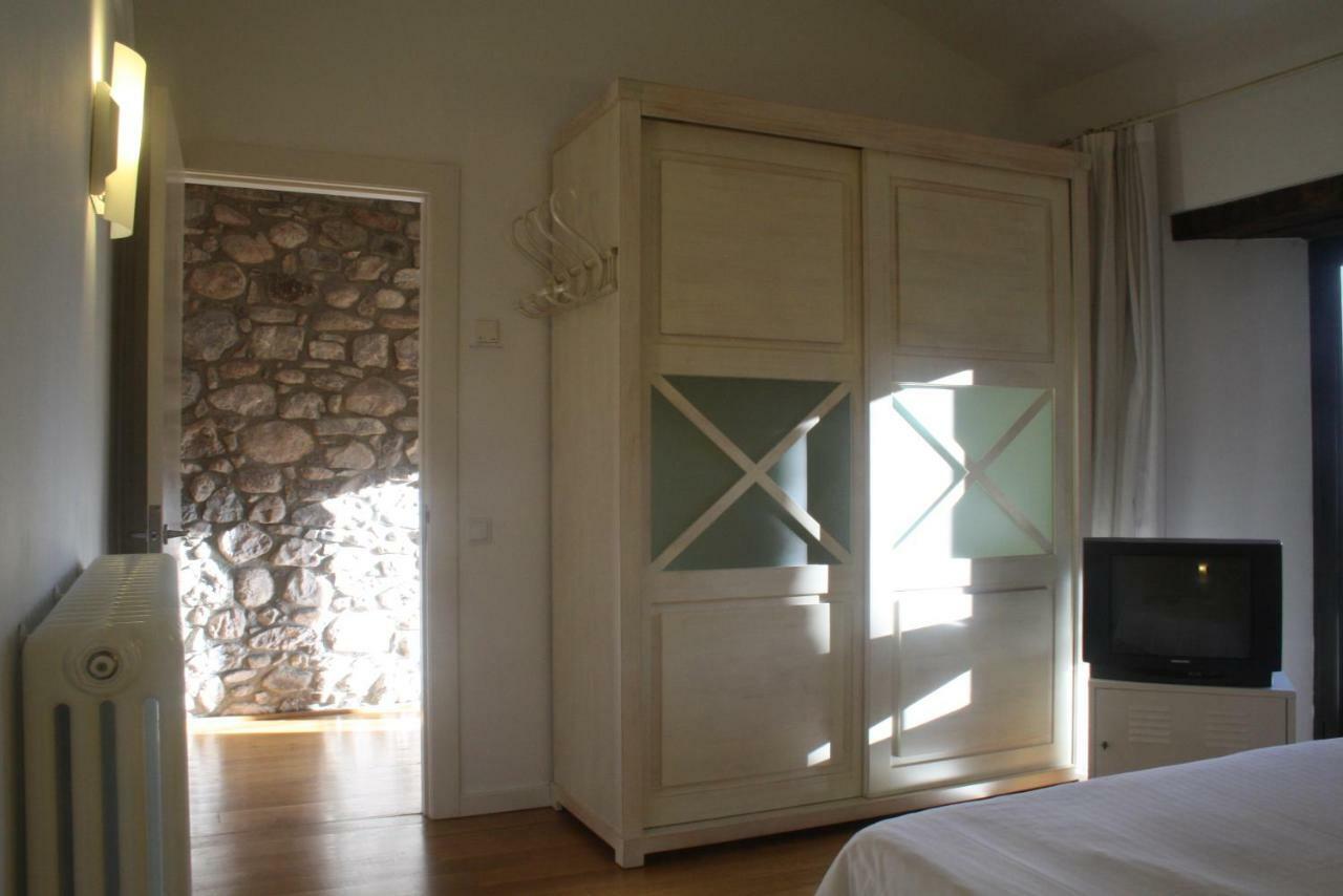 El Castell De La Pobla De Lillet (Adults Only) Villa Exterior foto