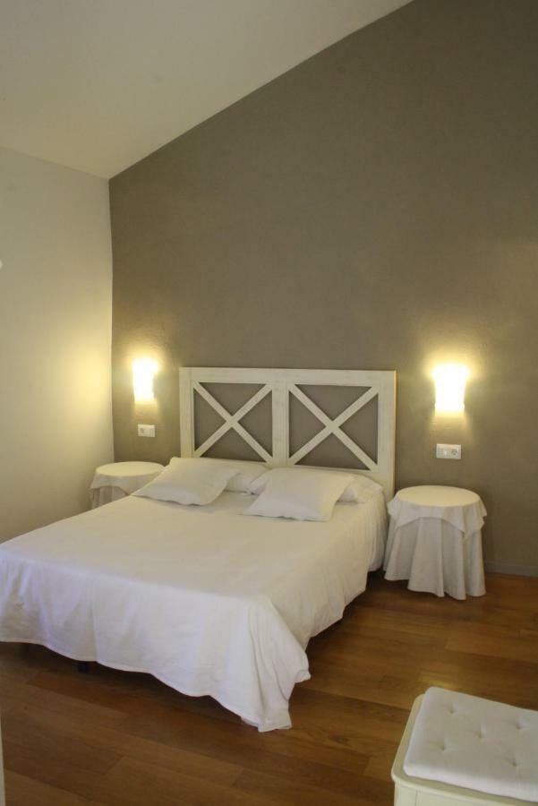 El Castell De La Pobla De Lillet (Adults Only) Villa Exterior foto