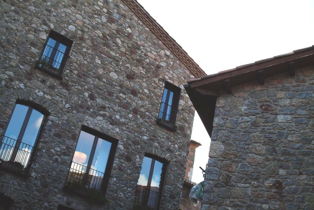 El Castell De La Pobla De Lillet (Adults Only) Villa Exterior foto