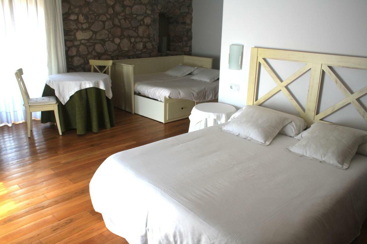 El Castell De La Pobla De Lillet (Adults Only) Villa Exterior foto