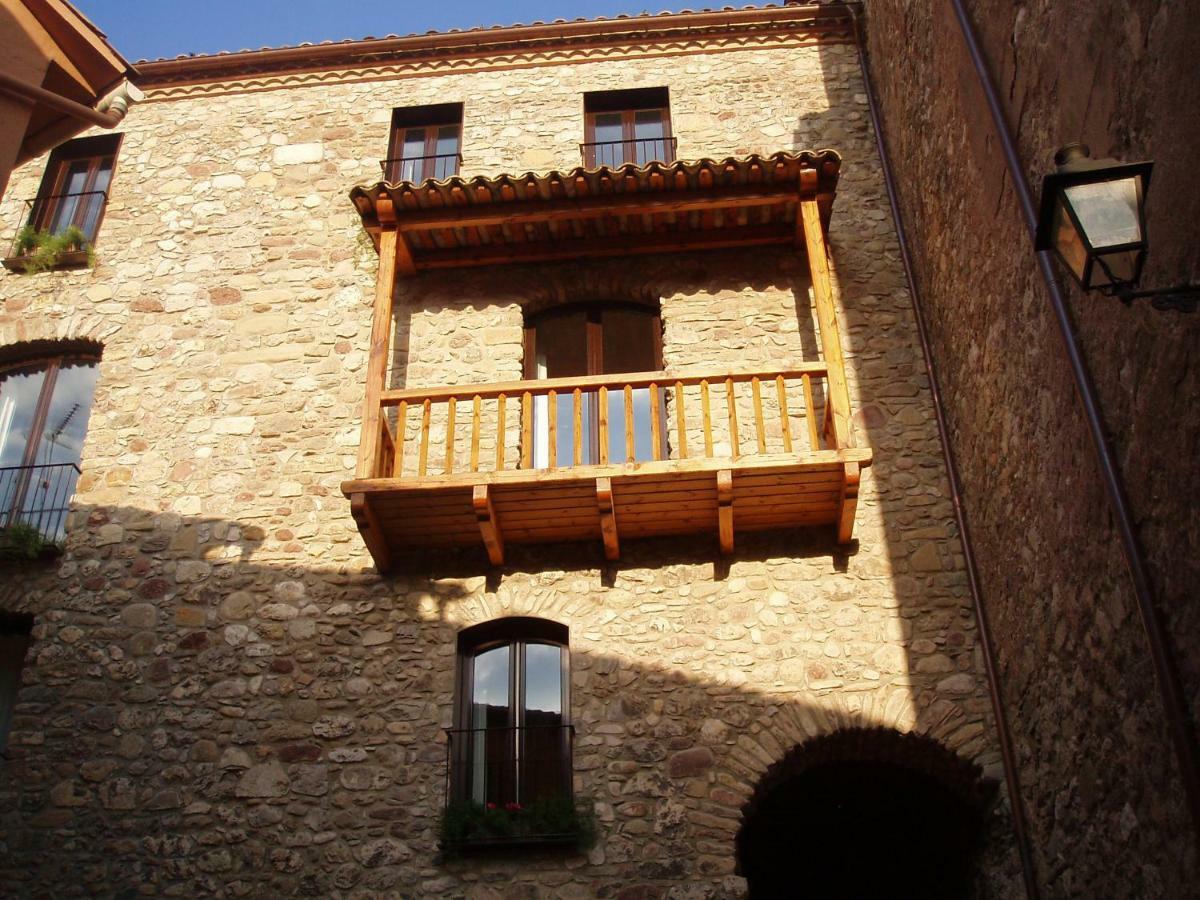 El Castell De La Pobla De Lillet (Adults Only) Villa Exterior foto