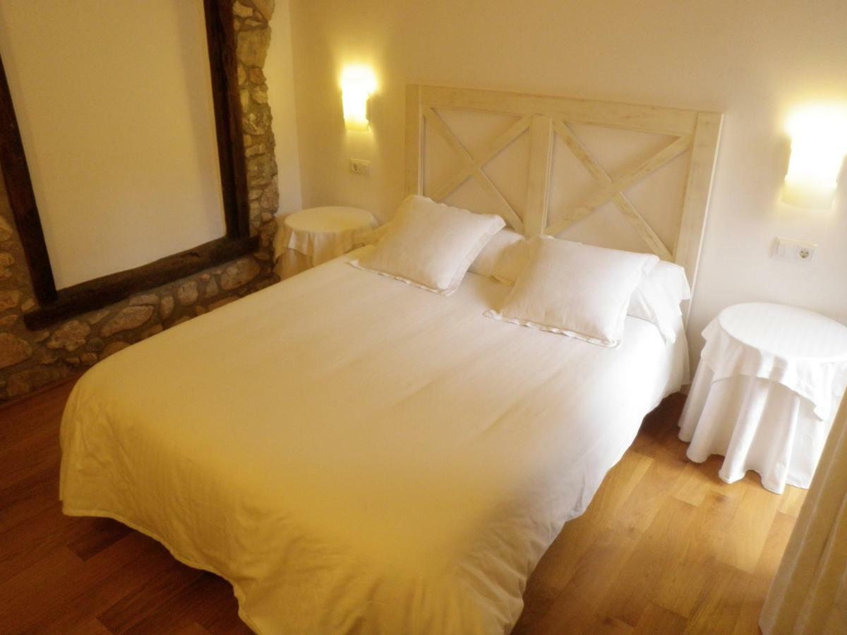 El Castell De La Pobla De Lillet (Adults Only) Villa Exterior foto