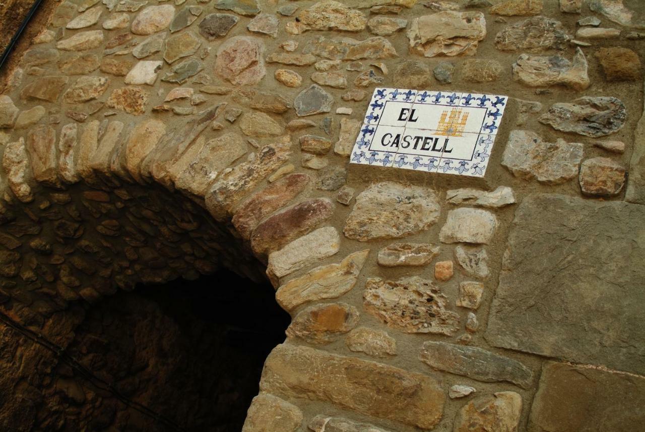 El Castell De La Pobla De Lillet (Adults Only) Villa Exterior foto