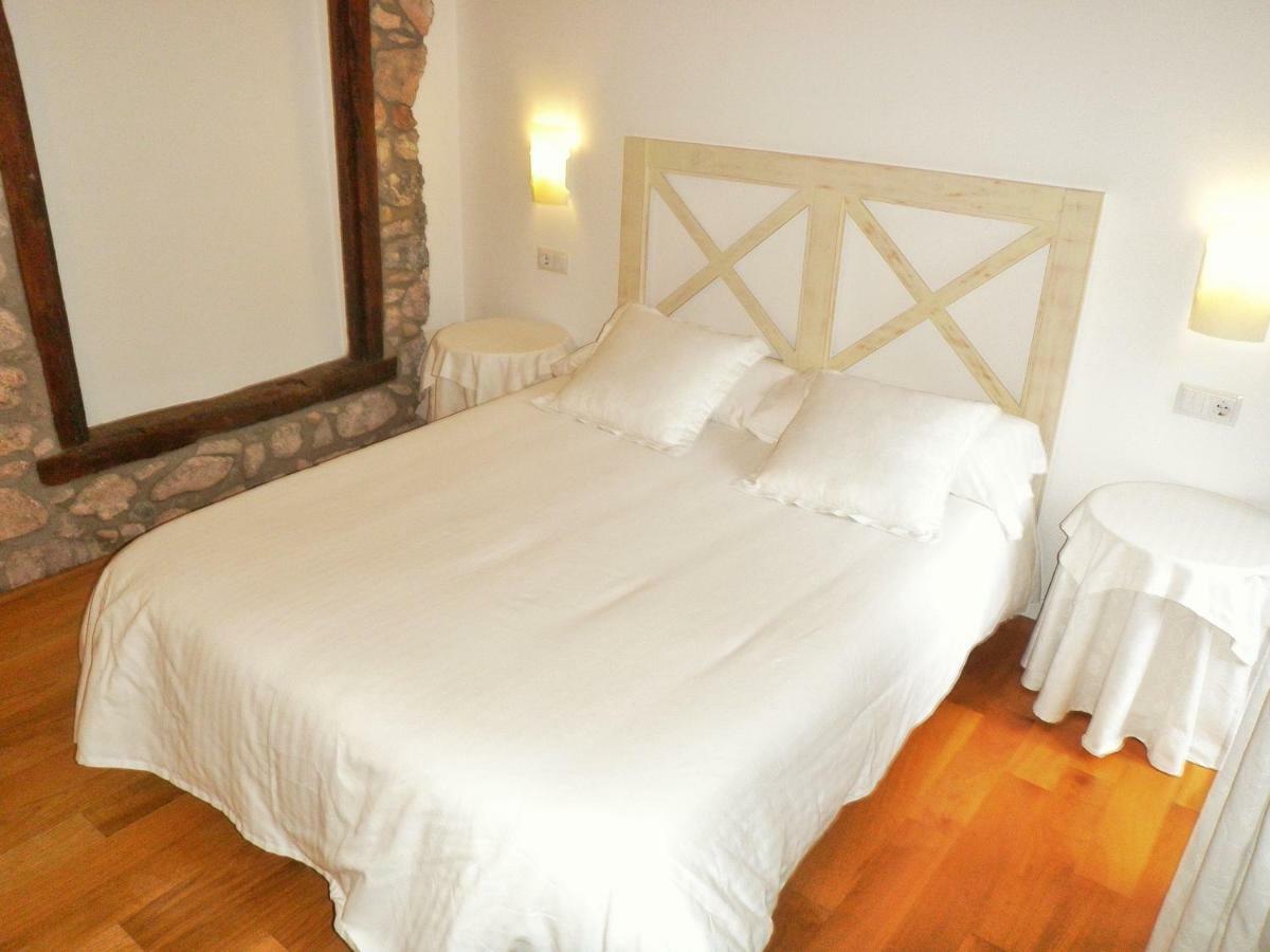 El Castell De La Pobla De Lillet (Adults Only) Villa Exterior foto